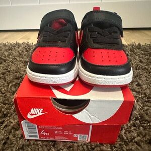 Nike Court Borough Low 2